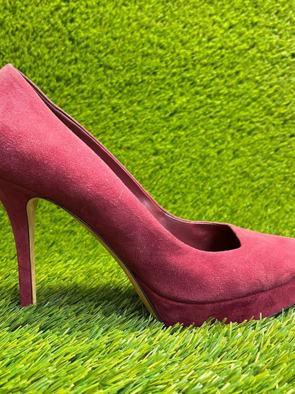 Gucci Suede Pumps Womens Size 9.5 Burgundy Classic Casual Platform Heels Shoes